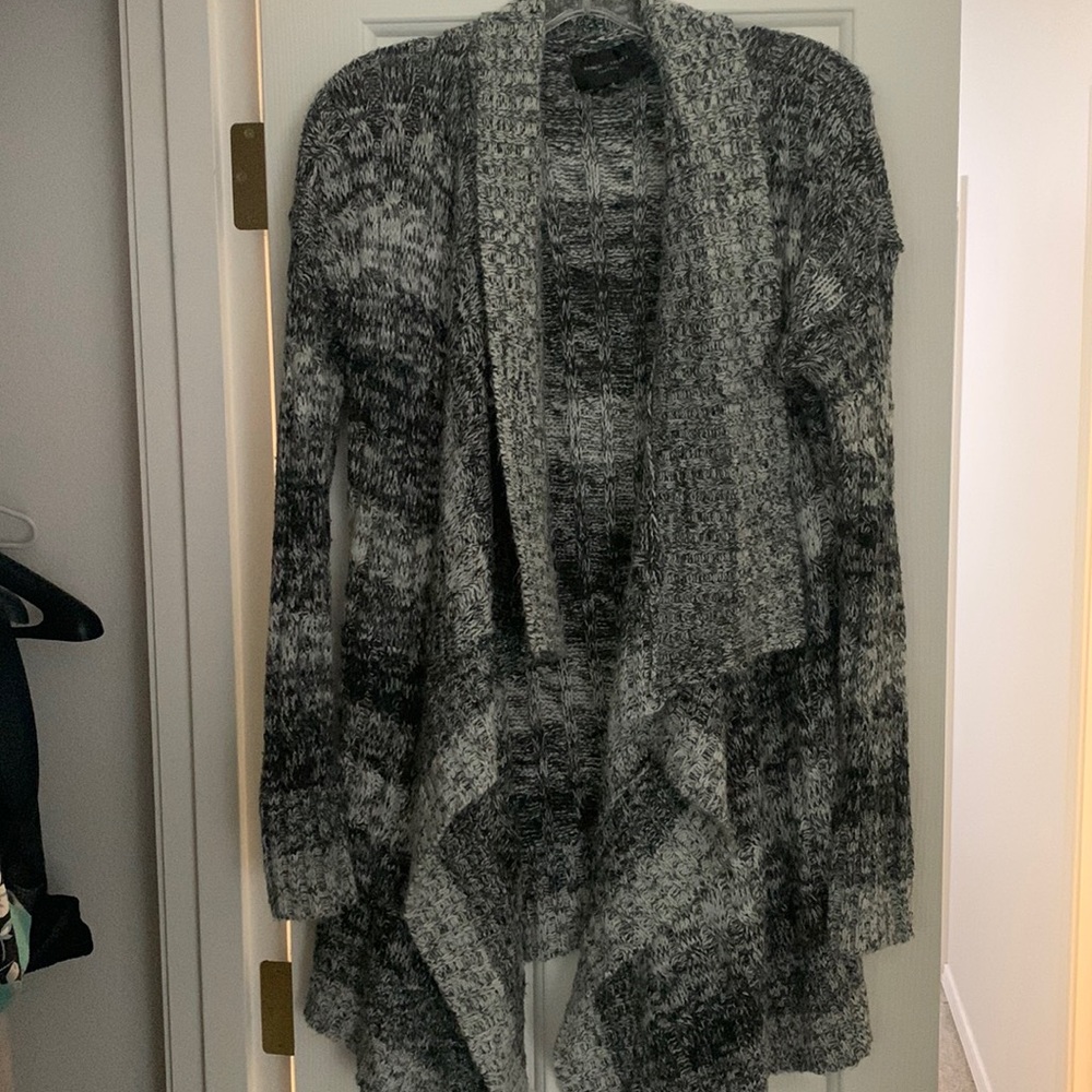 Romeo and Juliet Couture cardigan sweater. Size S.